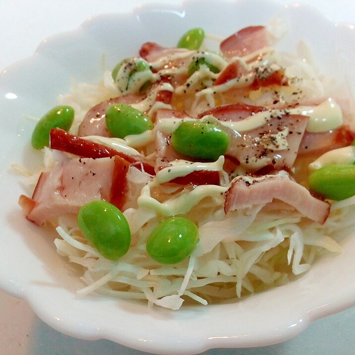 OOOドレで　キャベツとサラダチキンと枝豆のサラダ